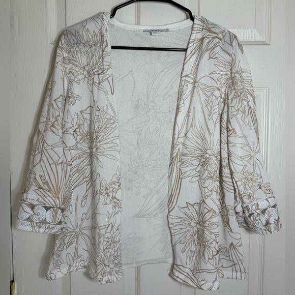 Chico’s Size 2 (L) White‎ Tan Floral Cardigan Kimono Jacket 3/4 Lace Sleeve - Picture 1 of 9